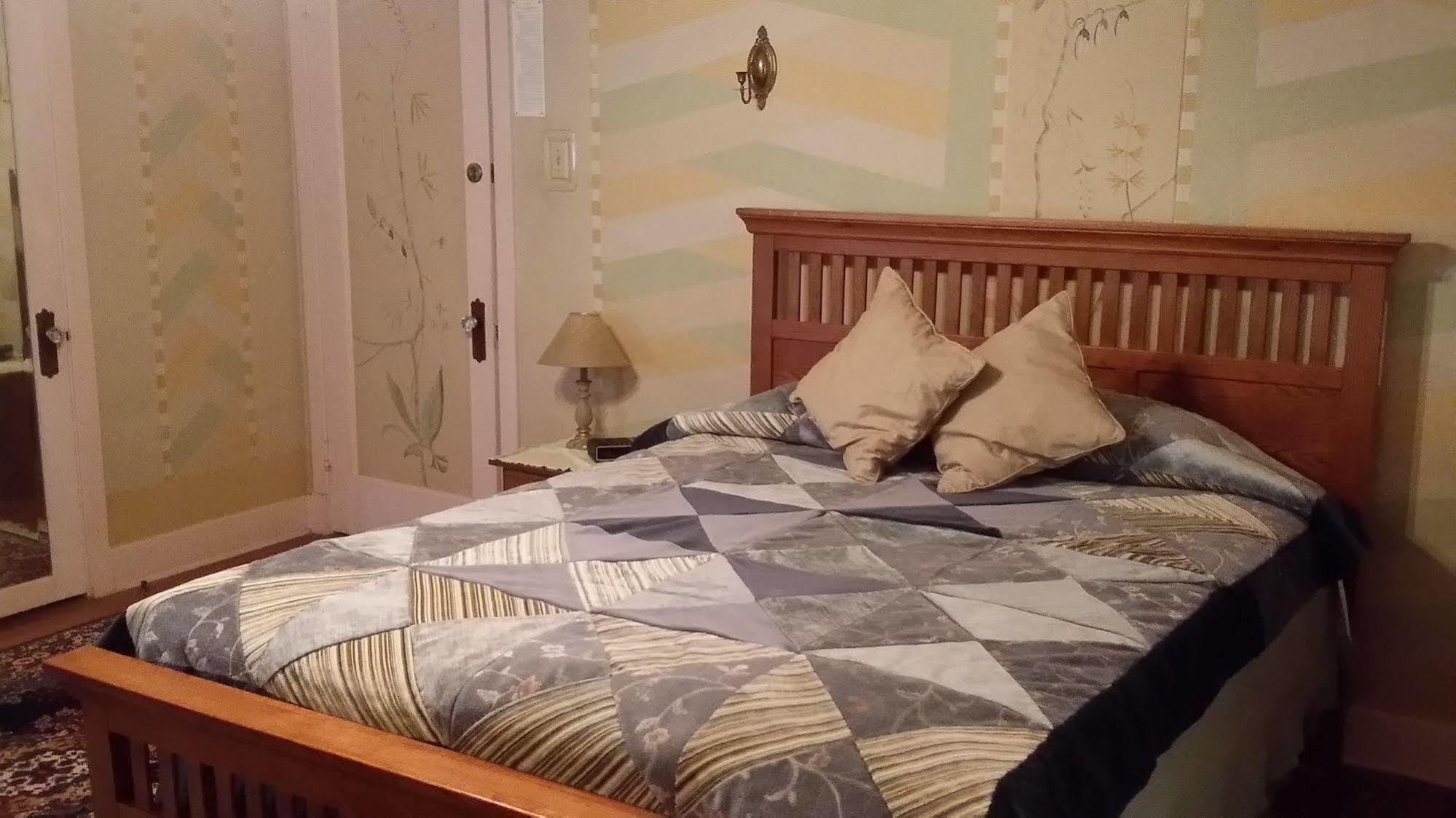 Chestnut Charm Bed & Breakfast Atlantic 外观 照片